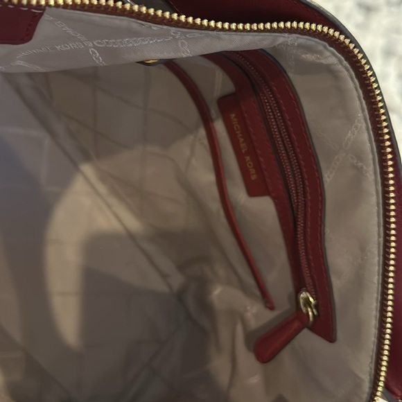 Michael Kors “Rochelle” Deep Wine Red Saffiano Shoulder Bag, Missing strap. - Picture 5 of 6